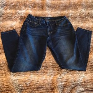 Like new dark wash Jeggings